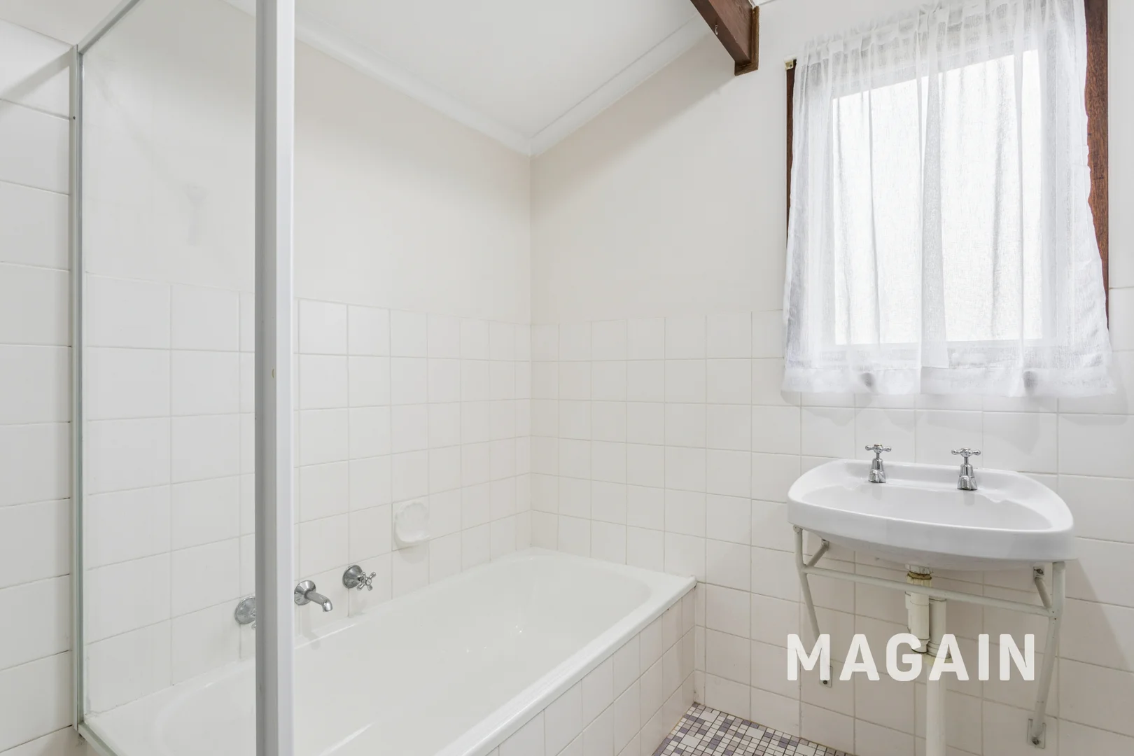 Additional image 17 of 6 Regis Court, Christie Downs SA 5164