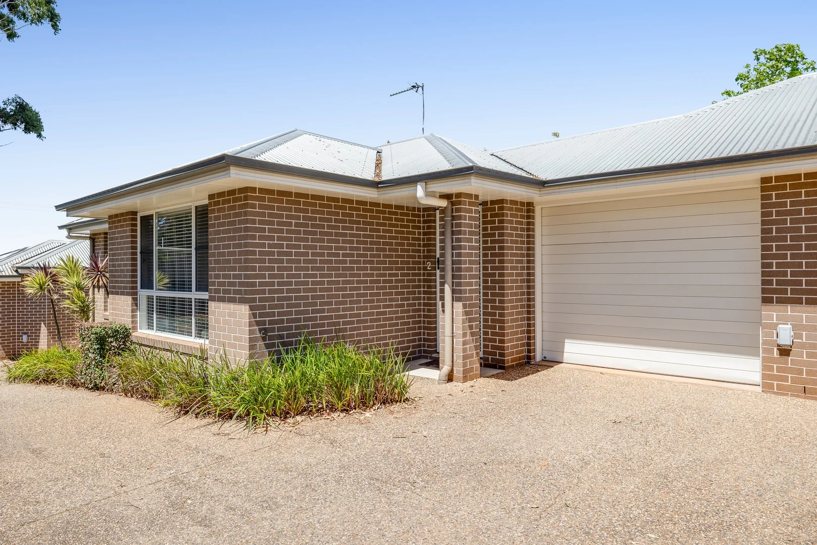2/57 Holberton Street, Rockville QLD 4350