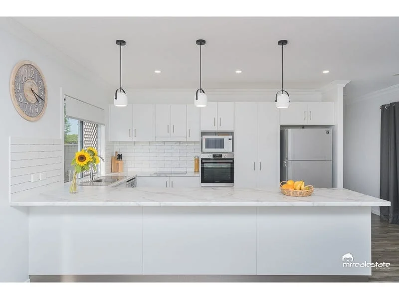 Additional image 2 of 11 Farrell Street, Park Avenue QLD 4701