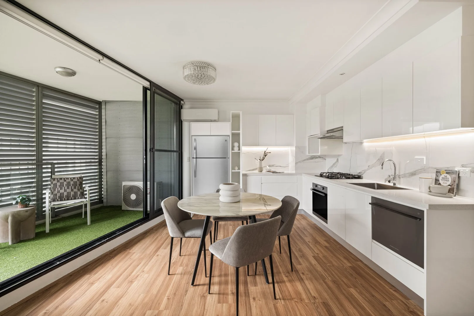 Additional image 4 of 409/11A Lachlan Street, Waterloo NSW 2017