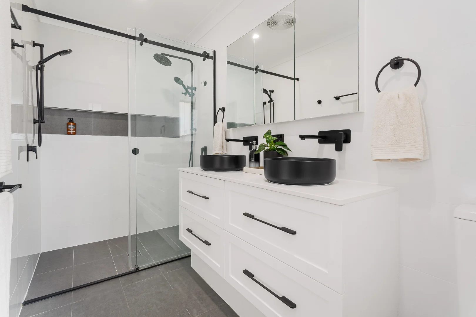 Additional image 5 of 282 Nineteenth Avenue, Elanora QLD 4221