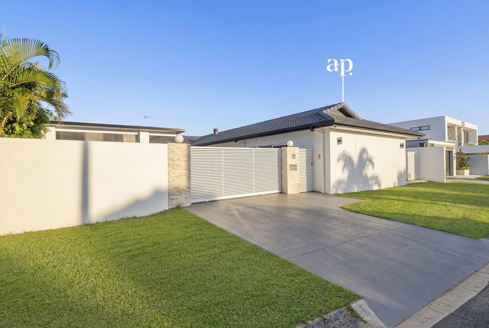 Additional image 11 of 15 Yunga Court, Broadbeach Waters QLD 4218