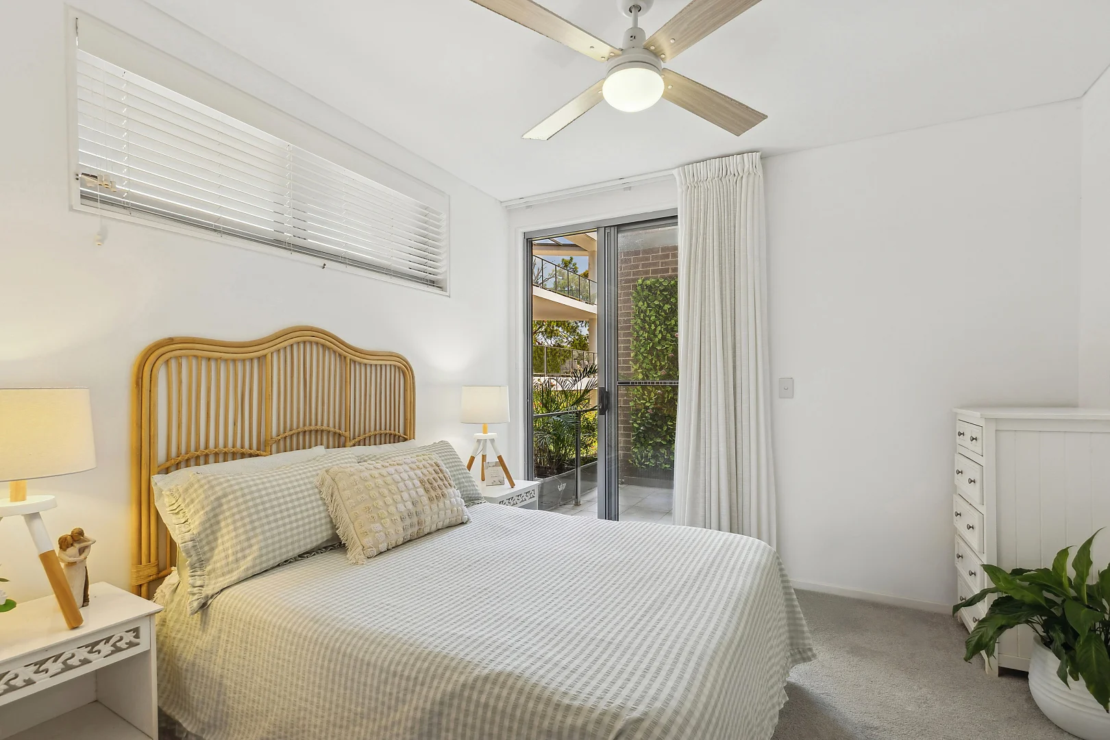 Additional image 3 of 2/12 Cape Three Points Road, Avoca Beach NSW 2251