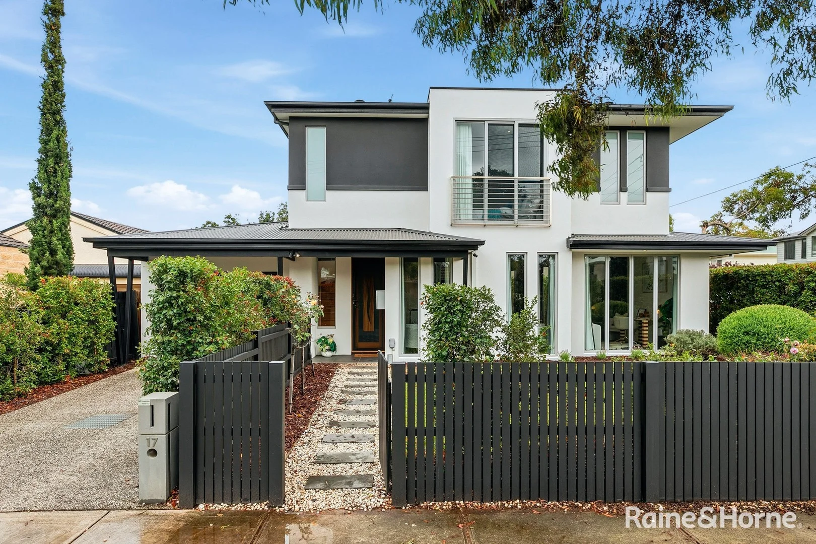 17 Gordon Street, Newport VIC 3015