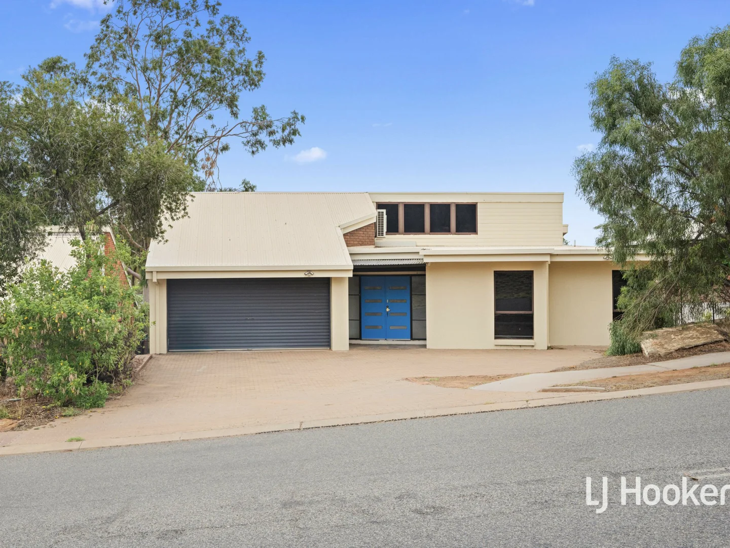 Additional image 2 of 38 Cromwell Drive, Desert Springs NT 0870