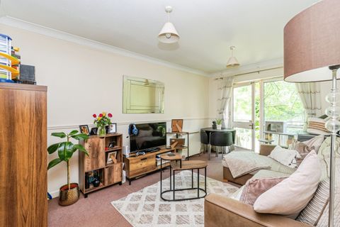 164 Millbrook Road East, Southampton SO15