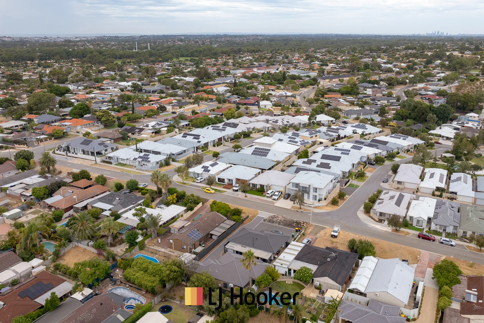 Additional image 62 of 41A Currajong Crescent, Craigie WA 6025