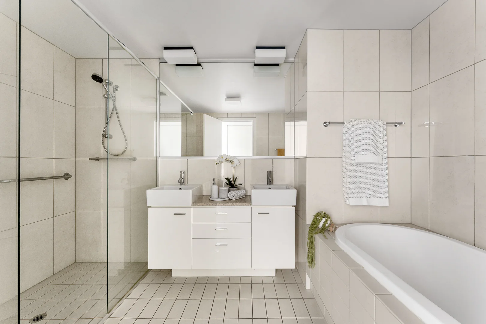 Additional image 5 of 102/53 Chaucer Crescent, Canterbury VIC 3126