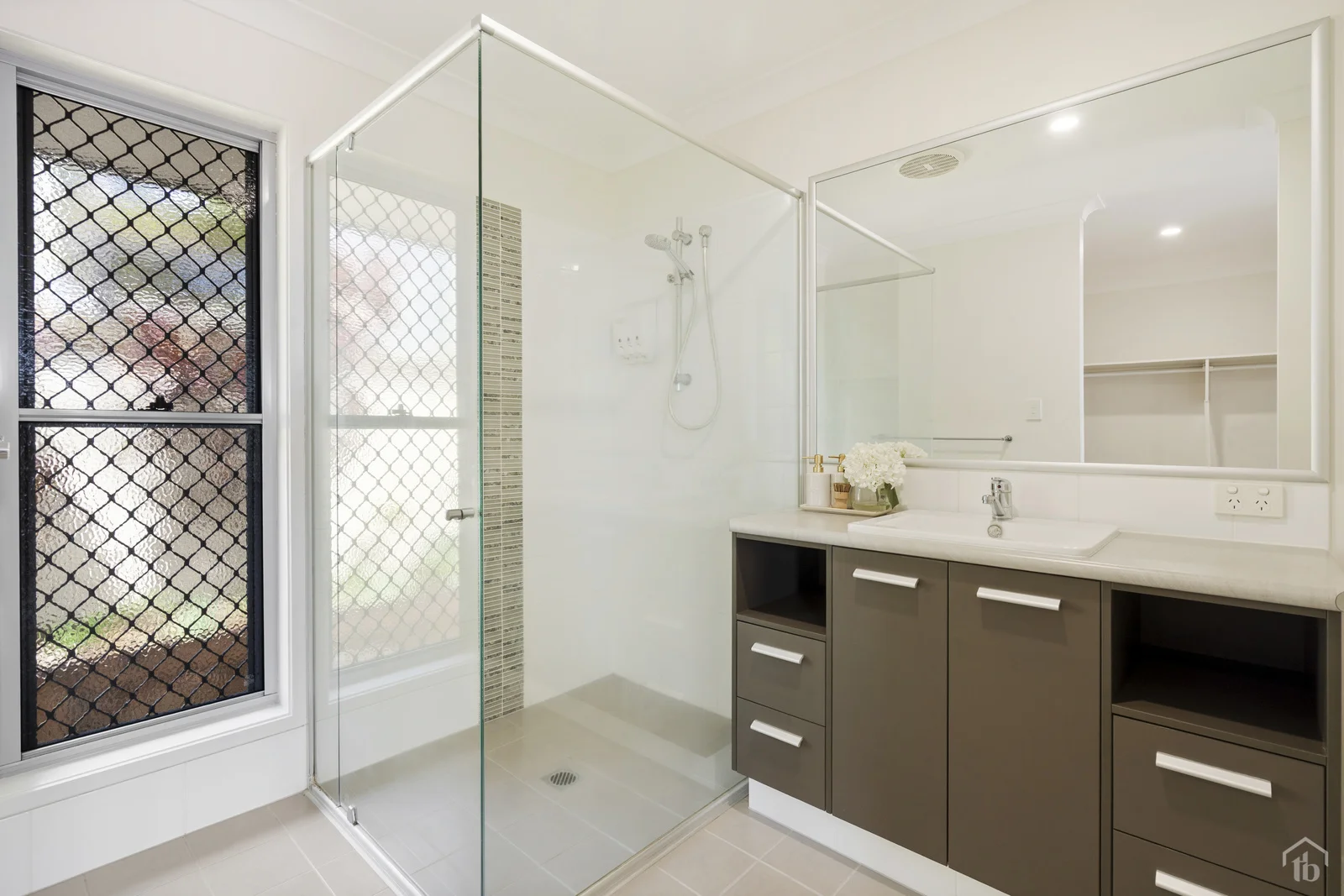 Additional image 12 of 50 Kintyre Crescent, Banora Point NSW 2486