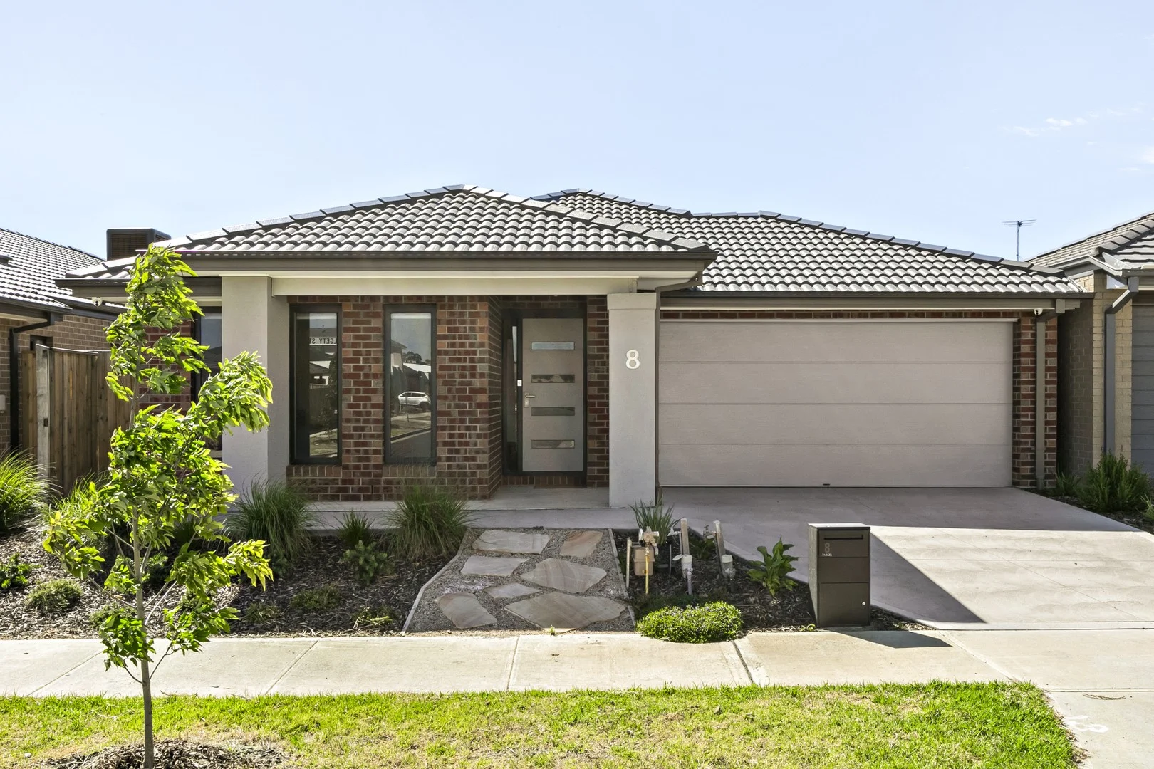 8 Dalgety Street, Mickleham VIC 3064