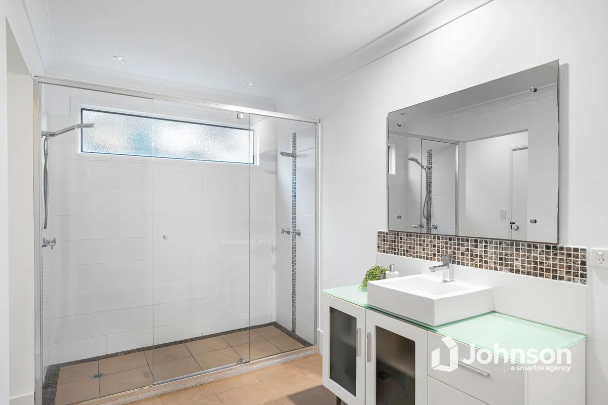 Additional image 22 of 27 Sweetapple Place, Manly West QLD 4179