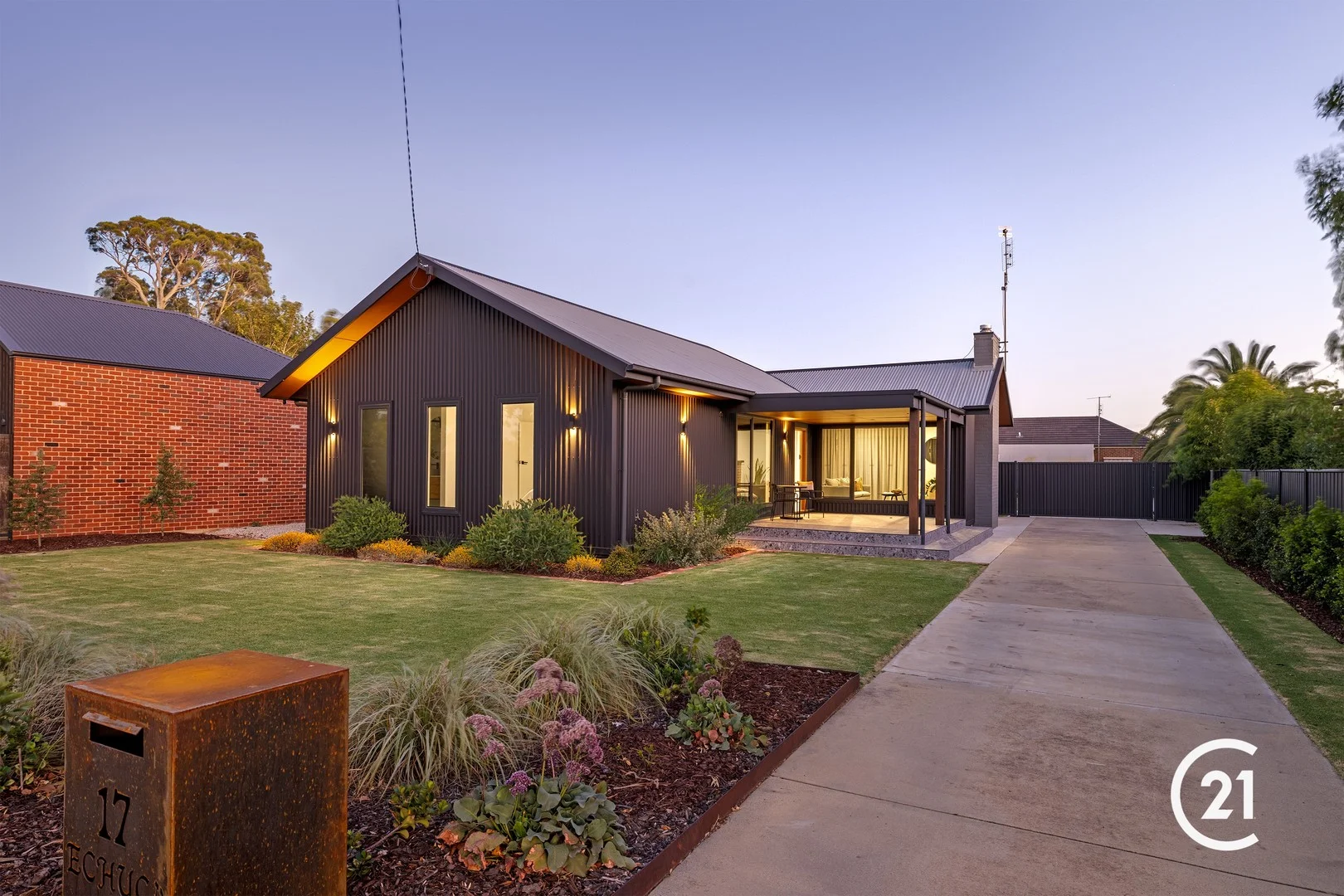 17 Echuca Street, Moama NSW 2731