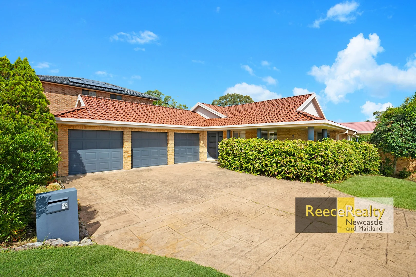 2 Crosby Court, Lakelands NSW 2282