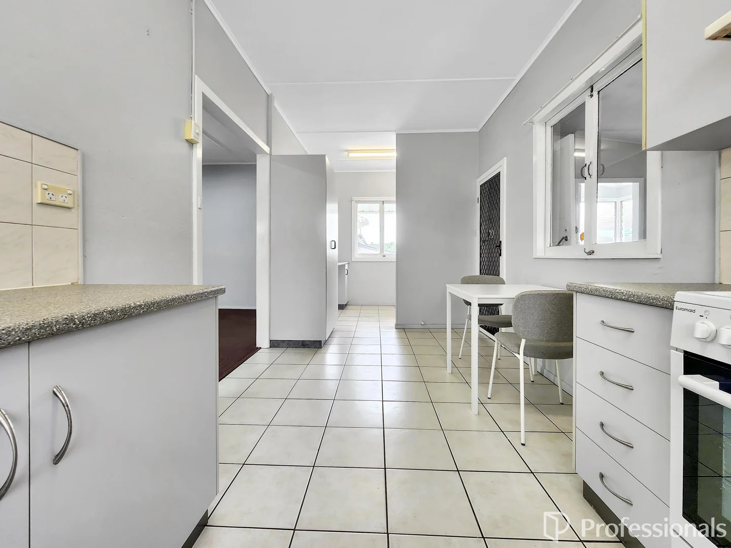 Additional image 11 of 25A Livingstone Street, Bowen QLD 4805