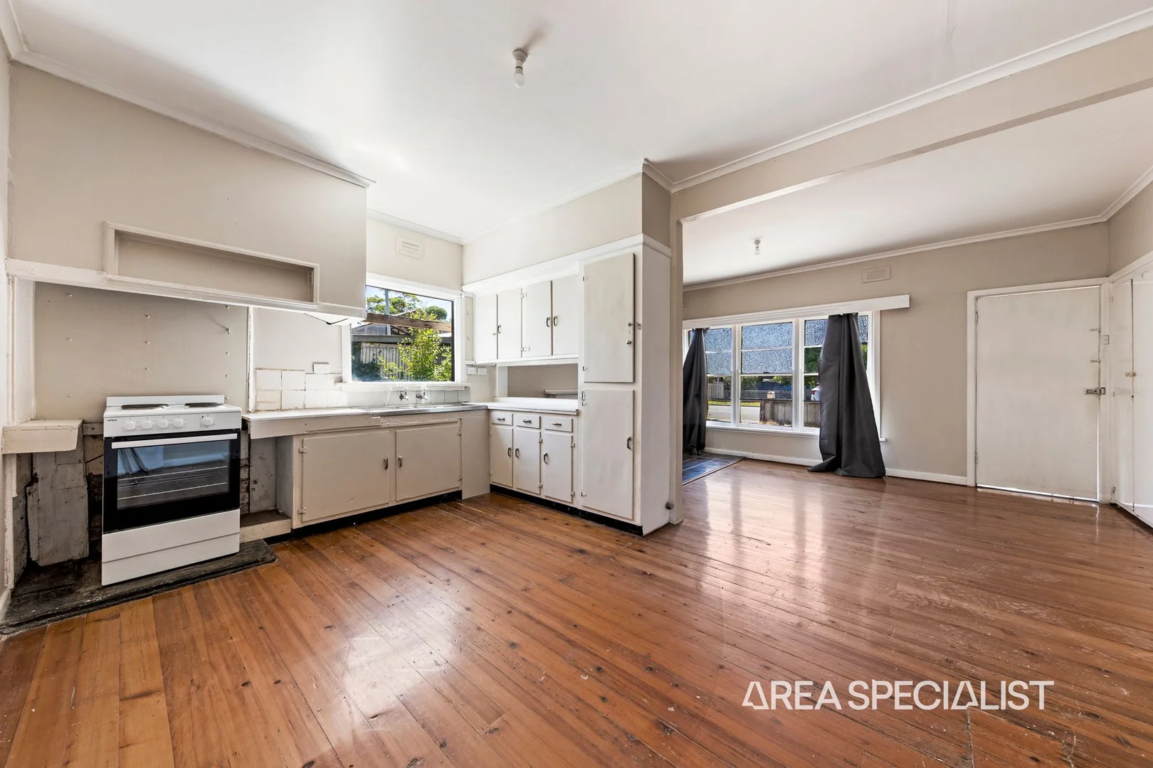 Additional image 6 of 2 Sybella Avenue, Koo Wee Rup VIC 3981