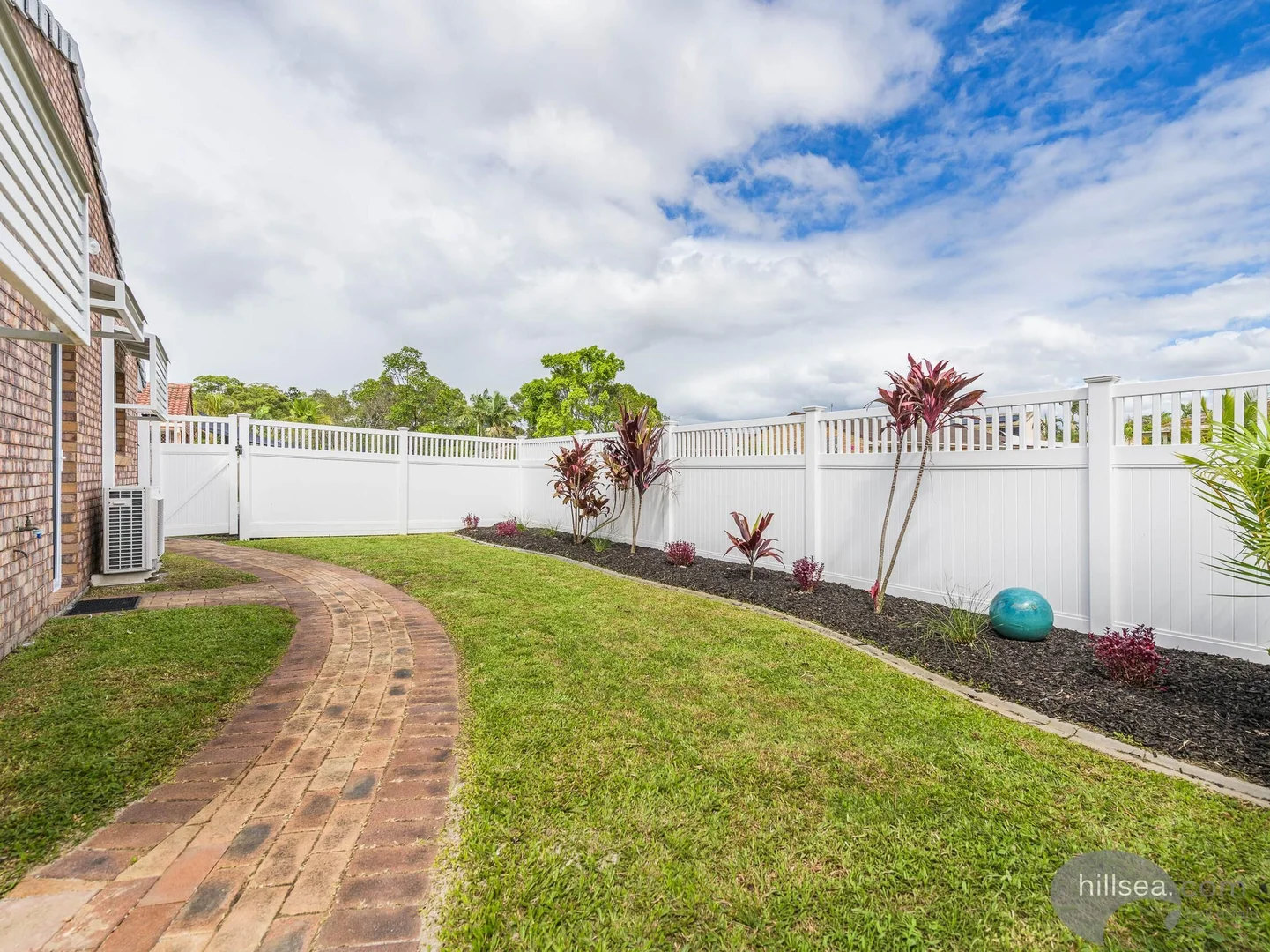 Additional image 10 of 1/9 Riccarton Place, Labrador QLD 4215