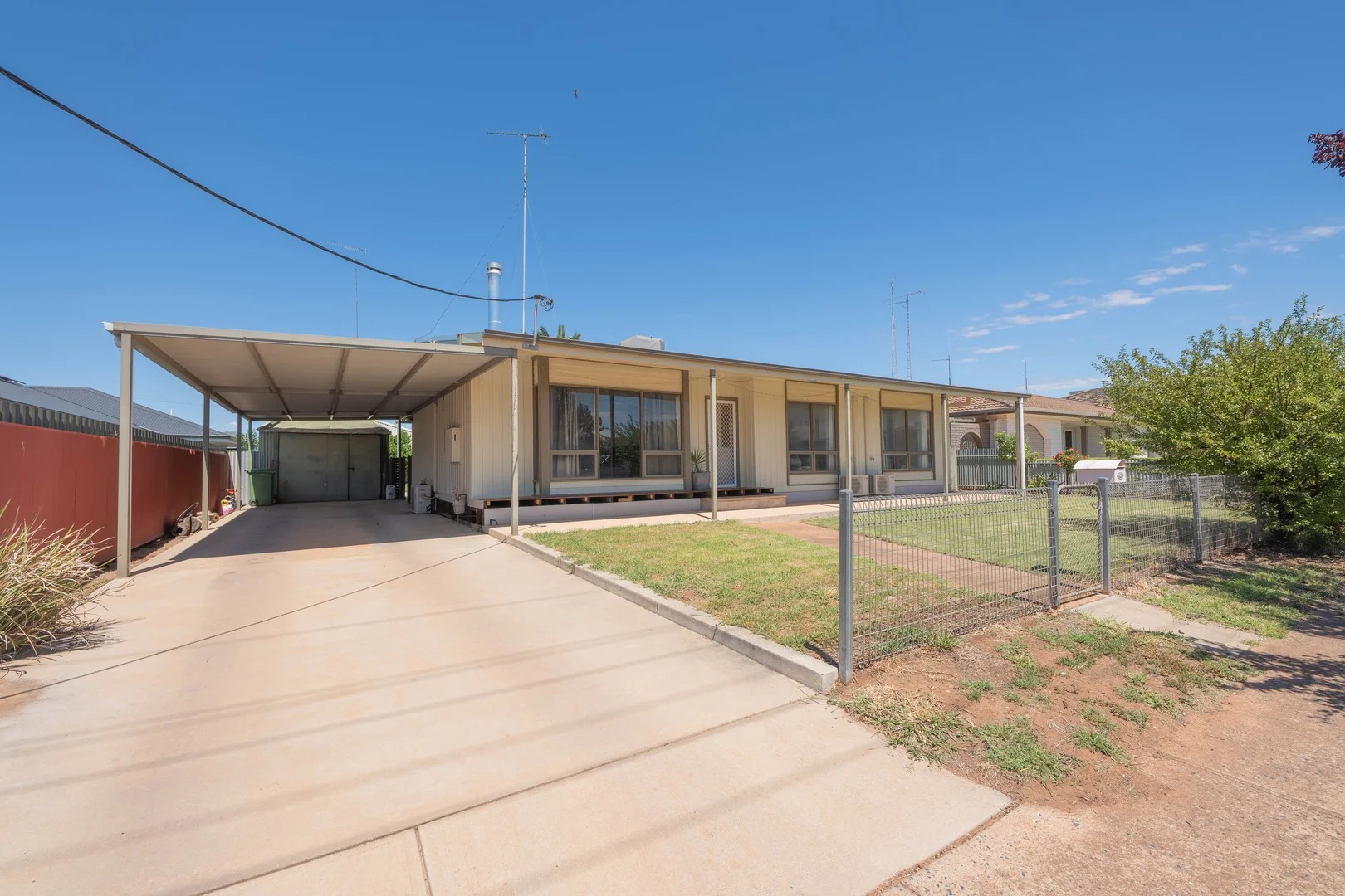 8 North Street, West Wyalong NSW 2671