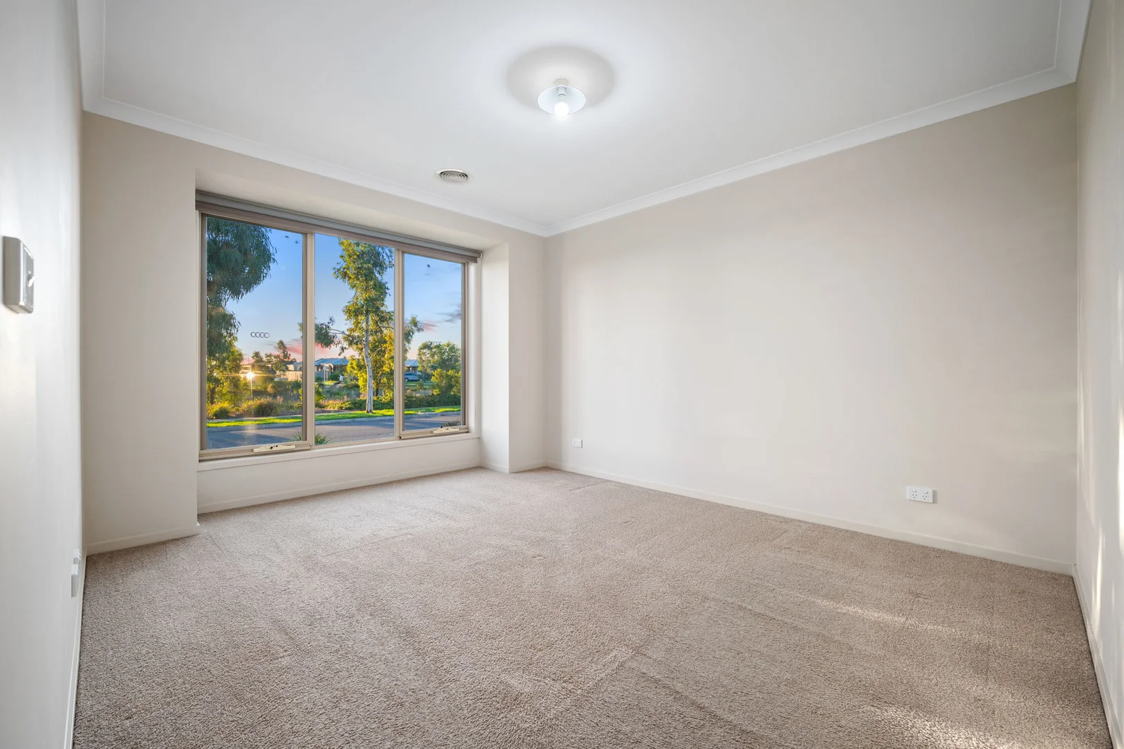 Additional image 2 of 8 Chancery Road, Werribee VIC 3030