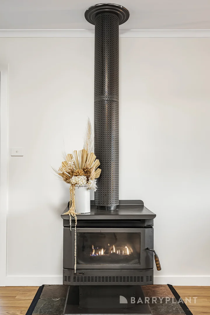 Additional image 6 of 21 Penola Drive, Seville VIC 3139