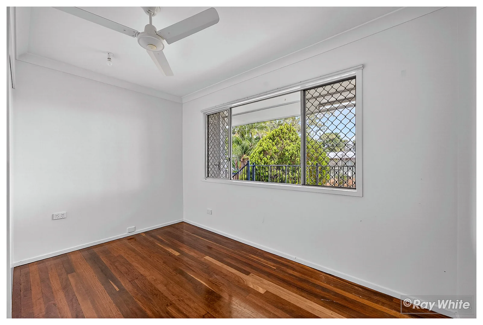 Additional image 11 of 267 Elphinstone Street, Koongal QLD 4701