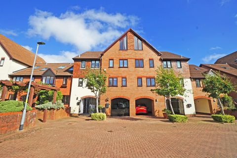 Sennen Place, Port Solent, Portsmouth PO6