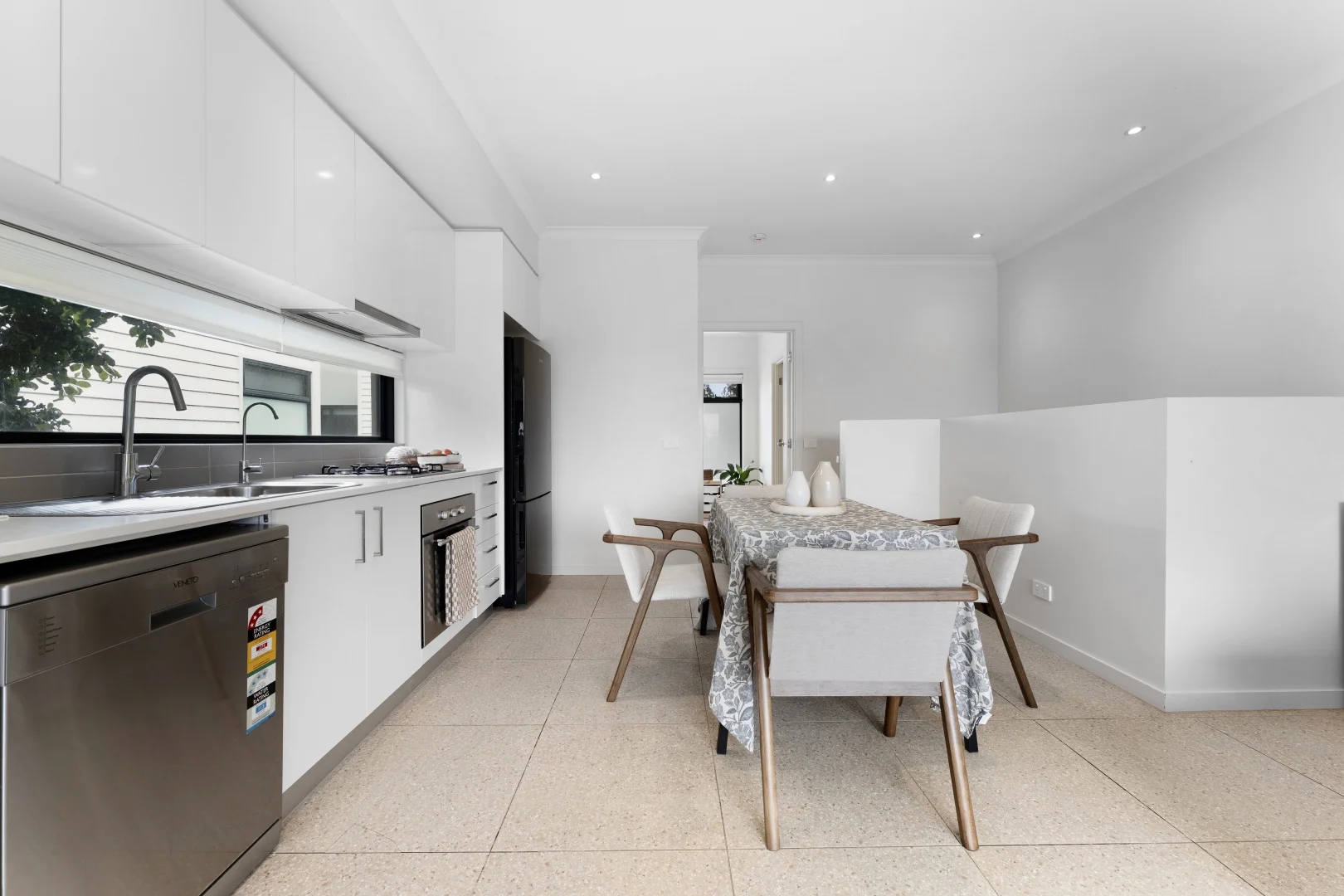 Additional image 3 of 2/480 Haughton Road, Clayton South VIC 3169