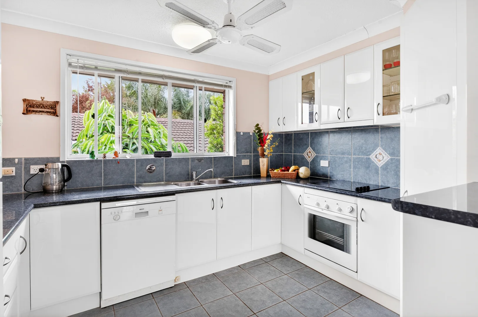 Additional image 9 of 2/48 Railway Street, Southport QLD 4215