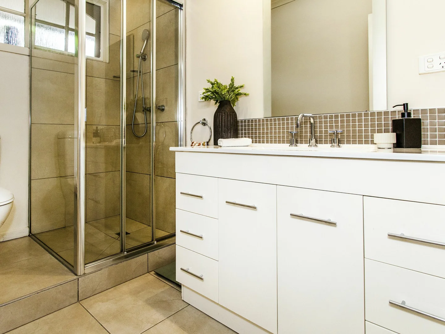 Additional image 8 of 16 Frodsham Road, Ringwood VIC 3134