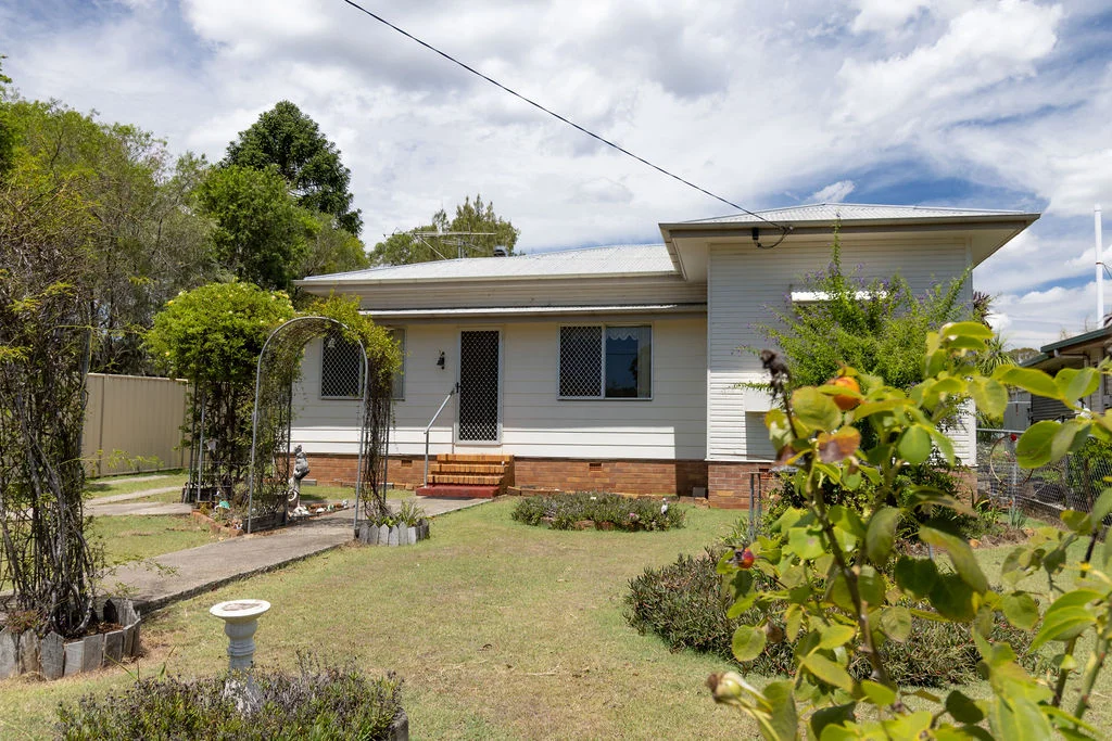 Additional image 19 of 37 Thallon Street, Crows Nest QLD 4355