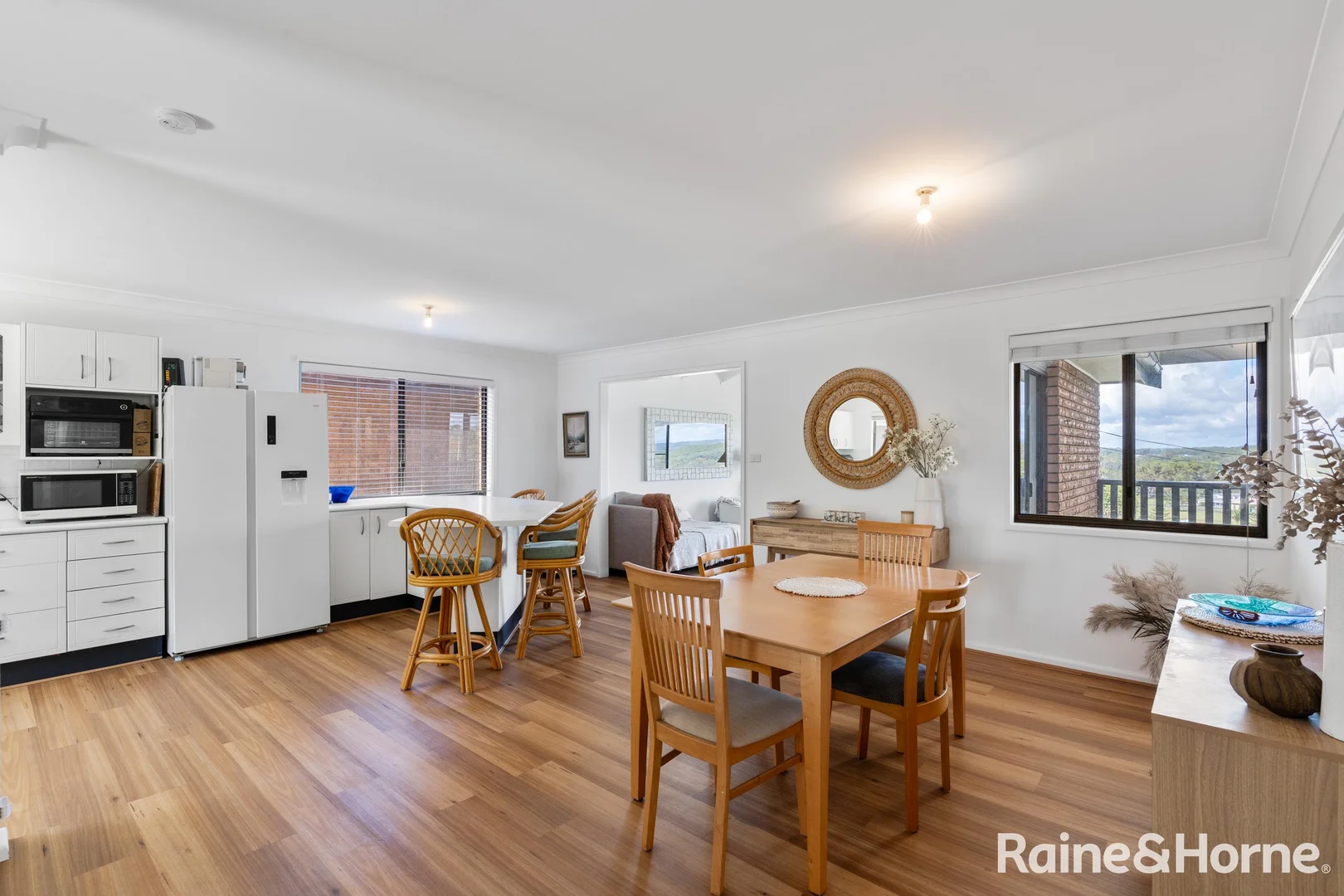 Additional image 4 of 45 Canberra Crescent, Burrill Lake NSW 2539