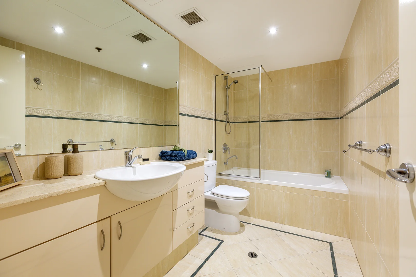 Additional image 6 of 18/19 Bowman St, South Perth WA 6151