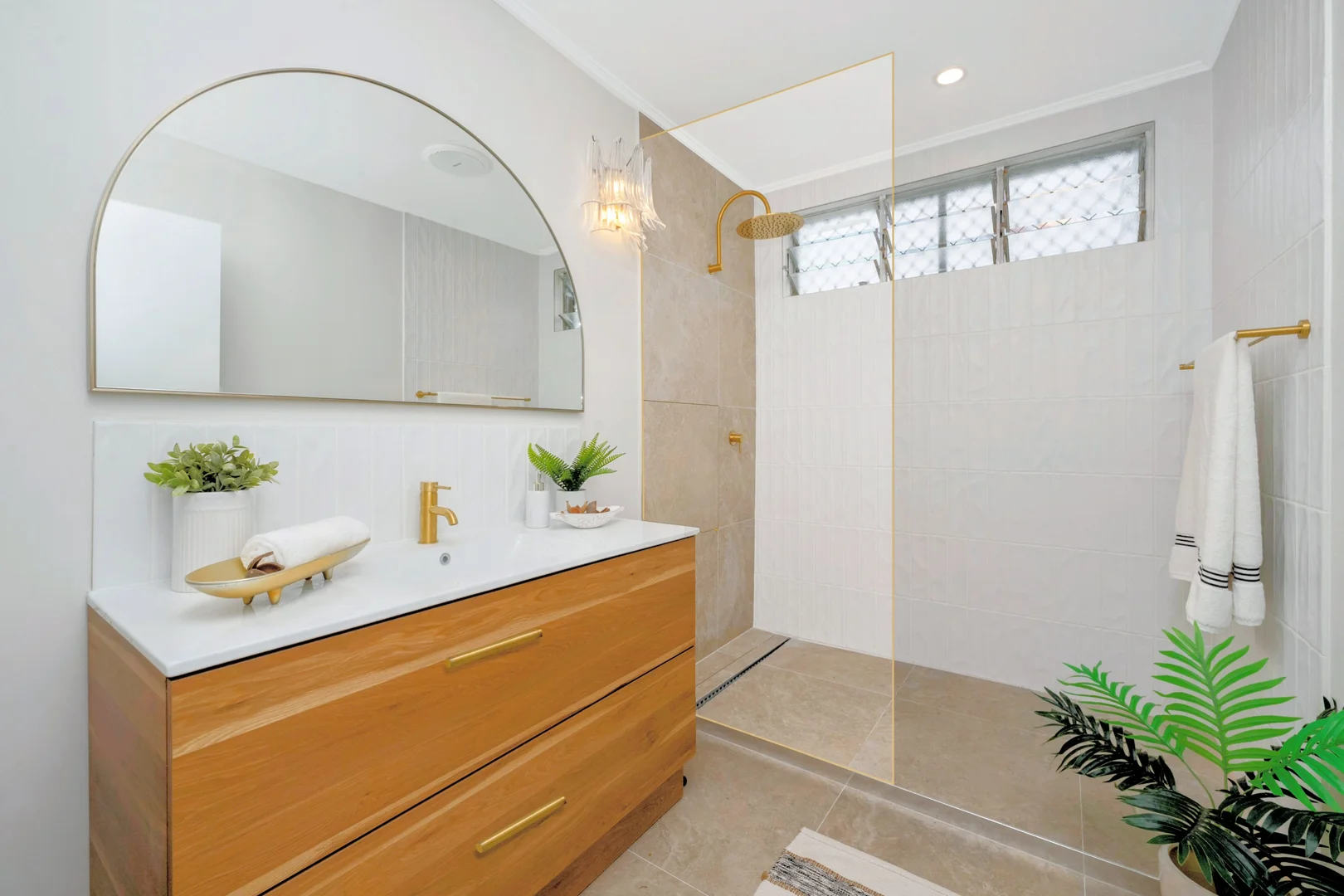 Additional image 13 of 19 Aloomba Crescent, Cranbrook QLD 4814