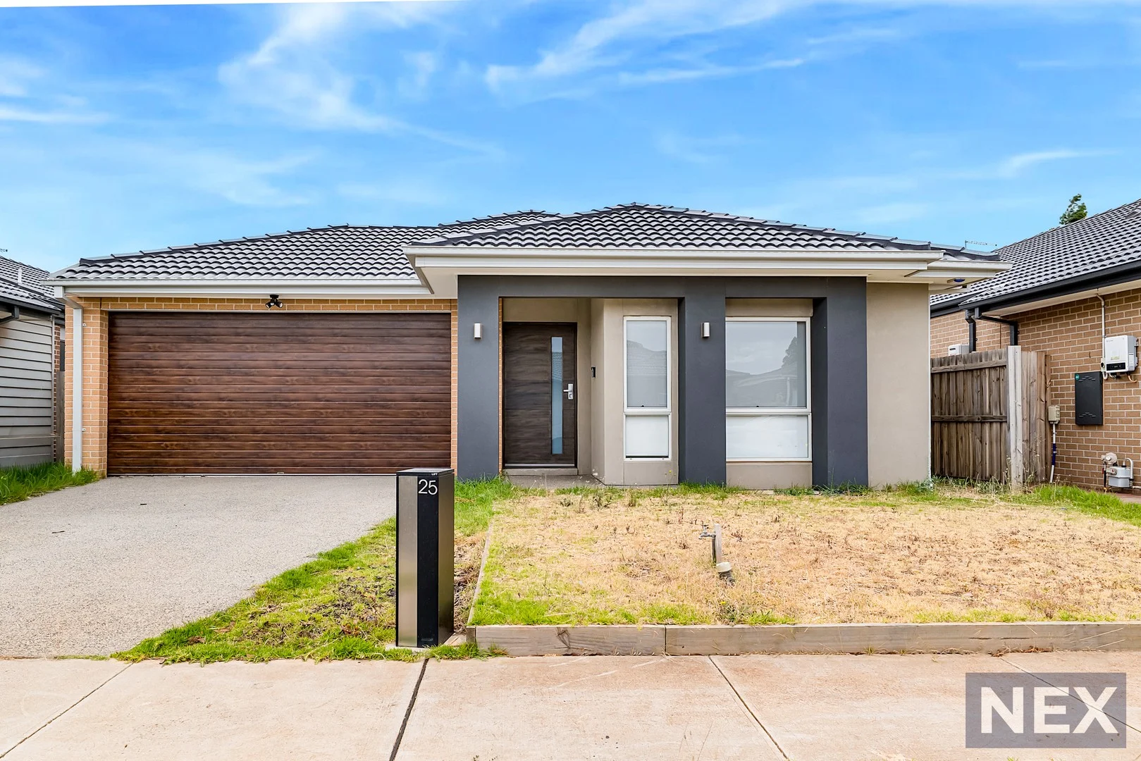 25 Meighen Circuit, Melton South VIC 3338