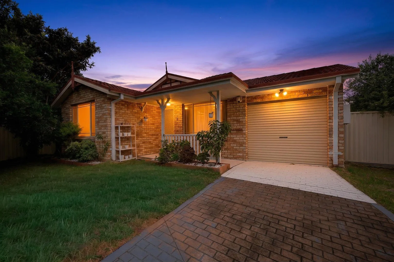 5 Jillian Place, Macquarie Fields NSW 2564