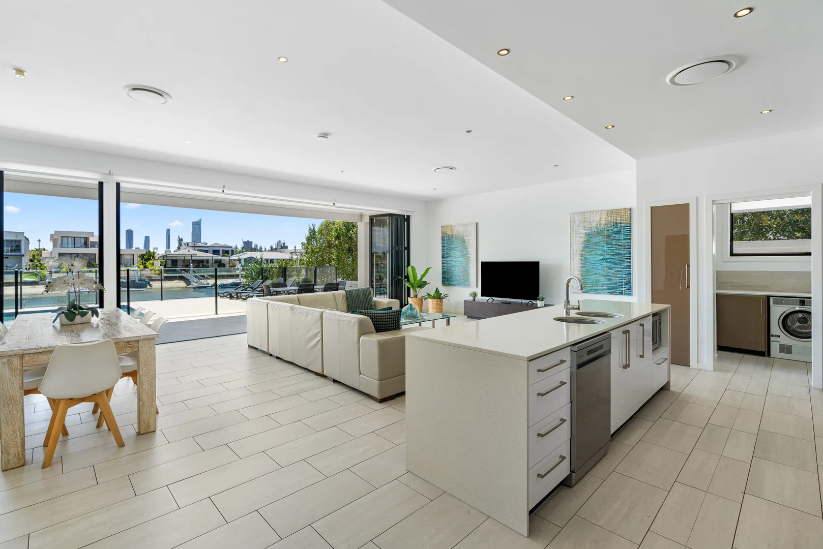 Additional image 8 of 91 T E Peters Drive, Broadbeach Waters QLD 4218