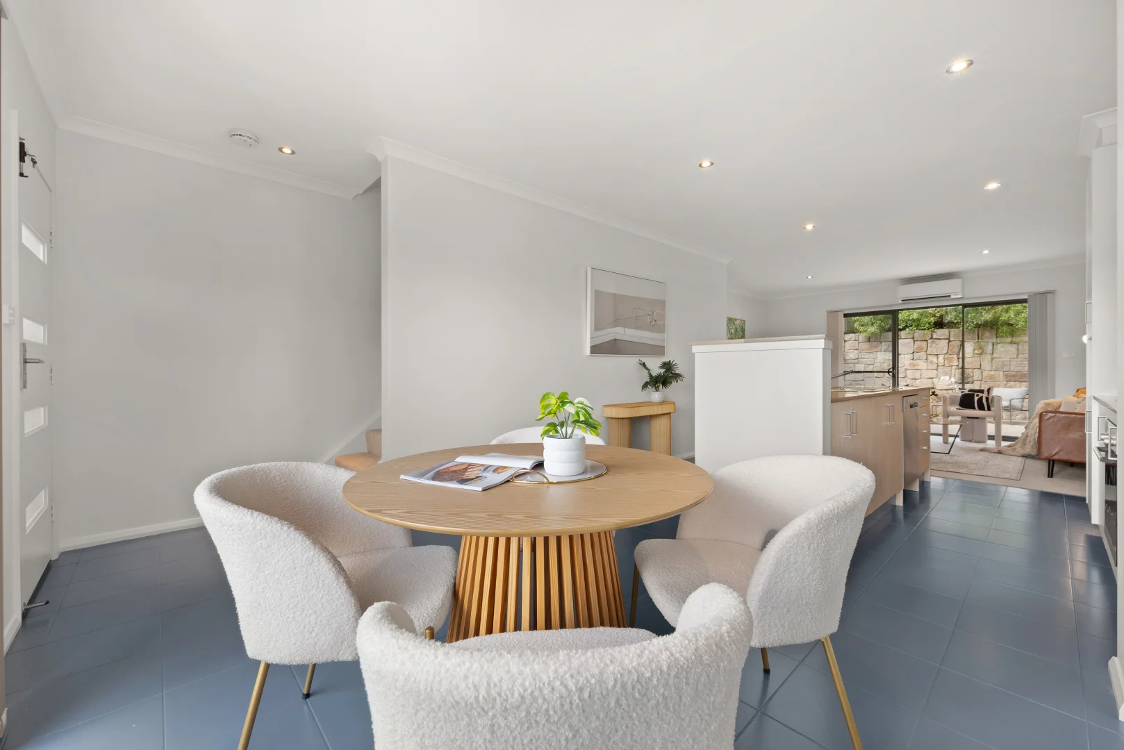 Additional image 3 of 15/86 Mawson Drive, Mawson ACT 2607