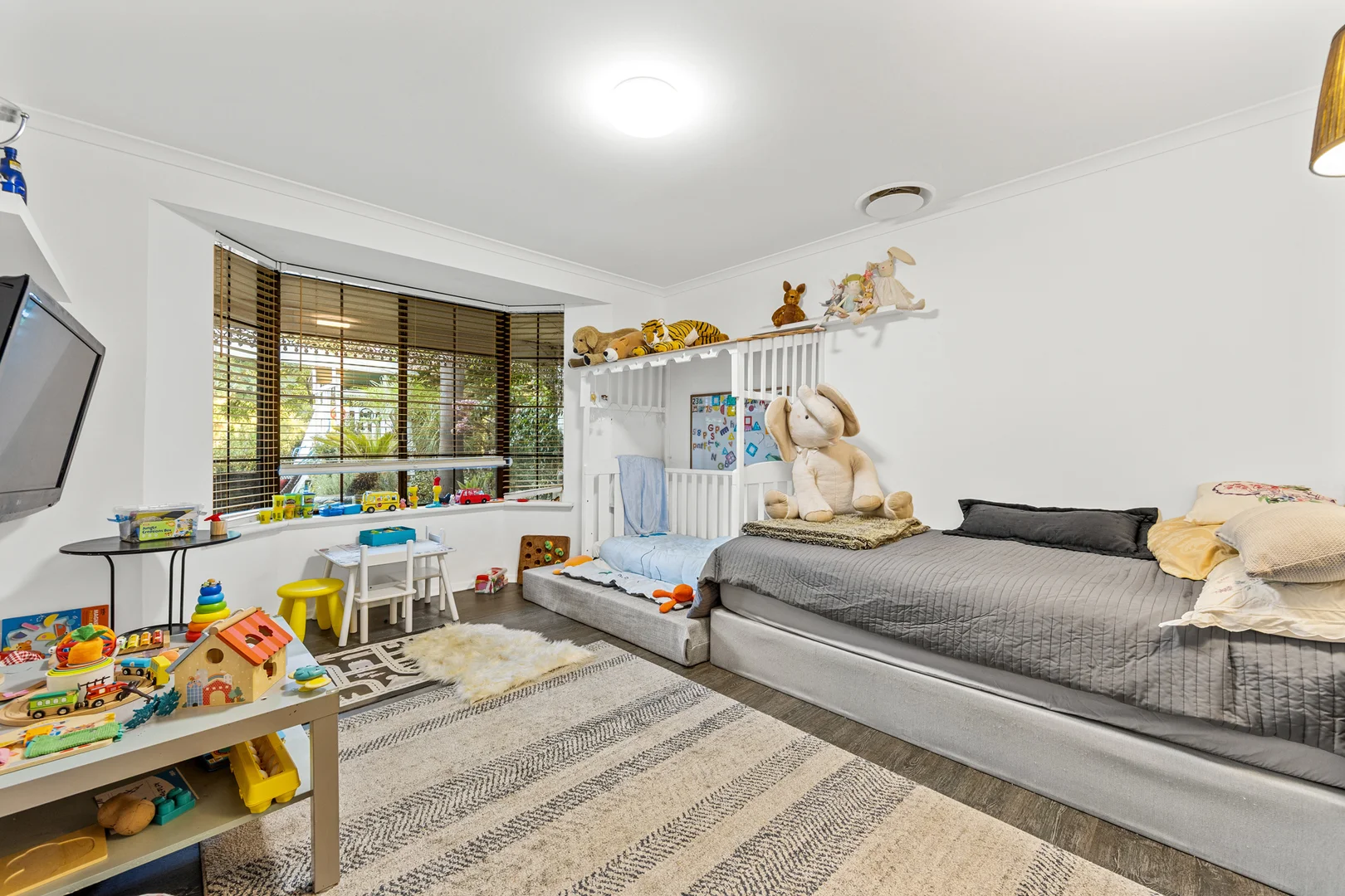 Additional image 27 of 27 Greenpark Road, Alexander Heights WA 6064