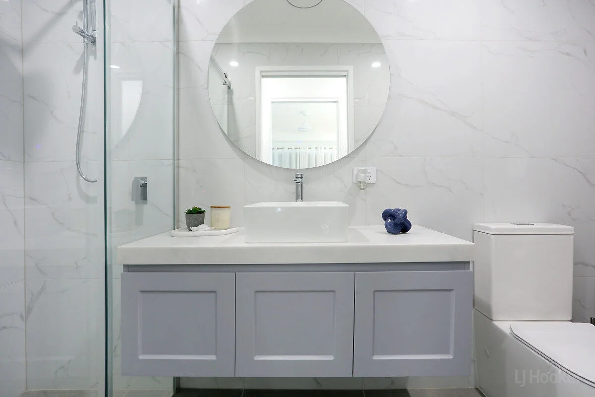 Additional image 8 of 2/134 Oxley Drive, Paradise Point QLD 4216