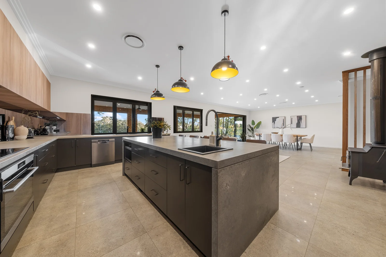 Additional image 3 of 28 Hanckel Road, Oakville NSW 2765