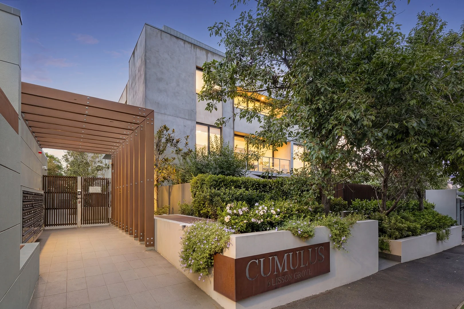 204/6 Lisson Grove, Hawthorn VIC 3122