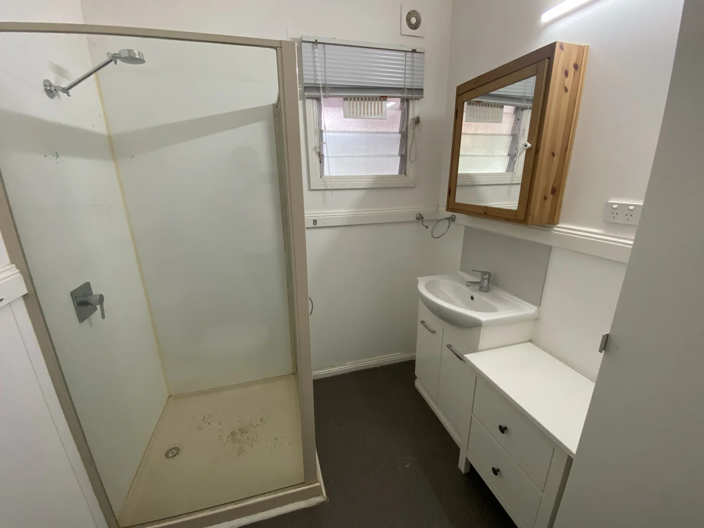 Additional image 7 of 16 Craig Avenue, Warracknabeal VIC 3393