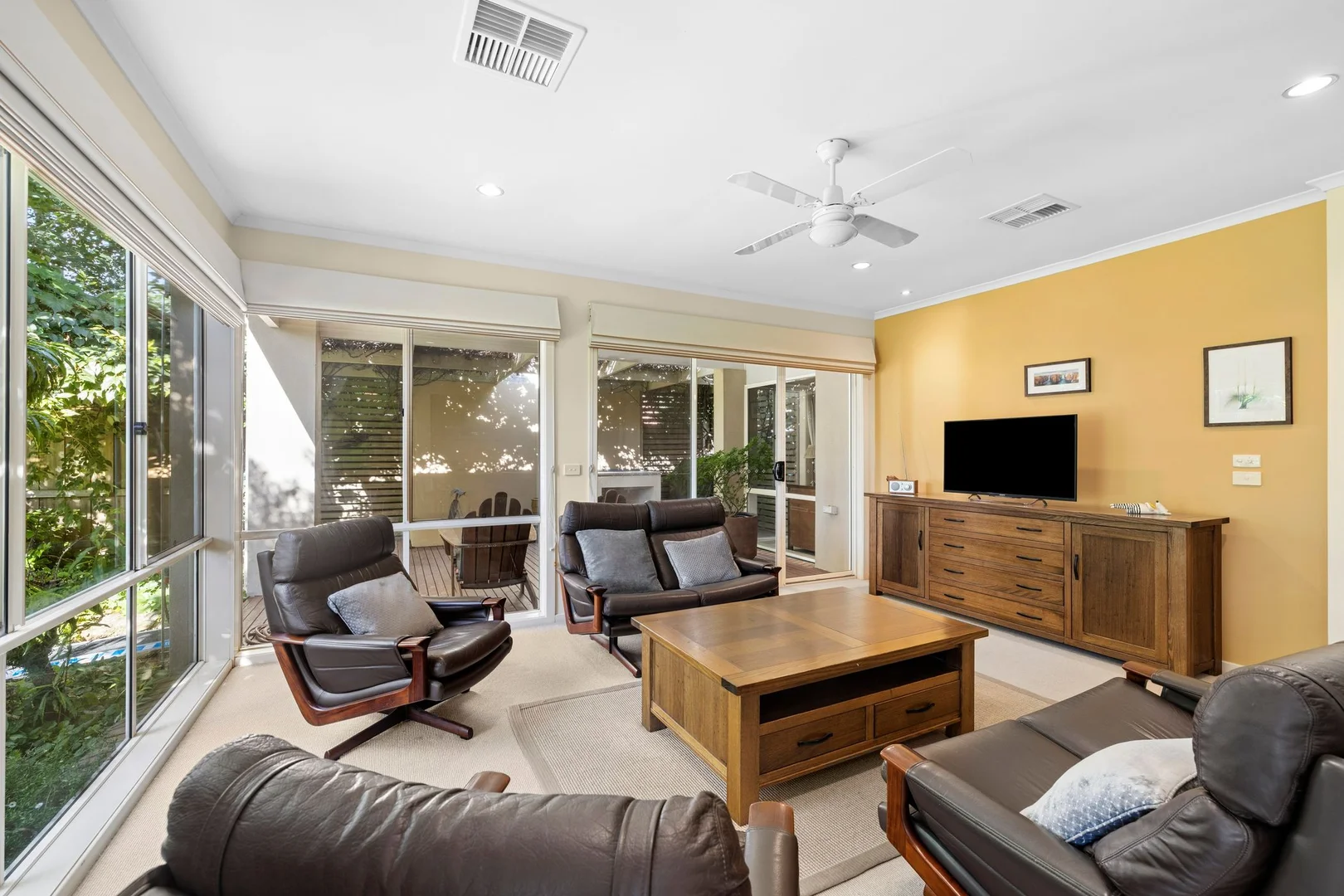 Additional image 5 of 2 Roxanne Court, Woodend VIC 3442