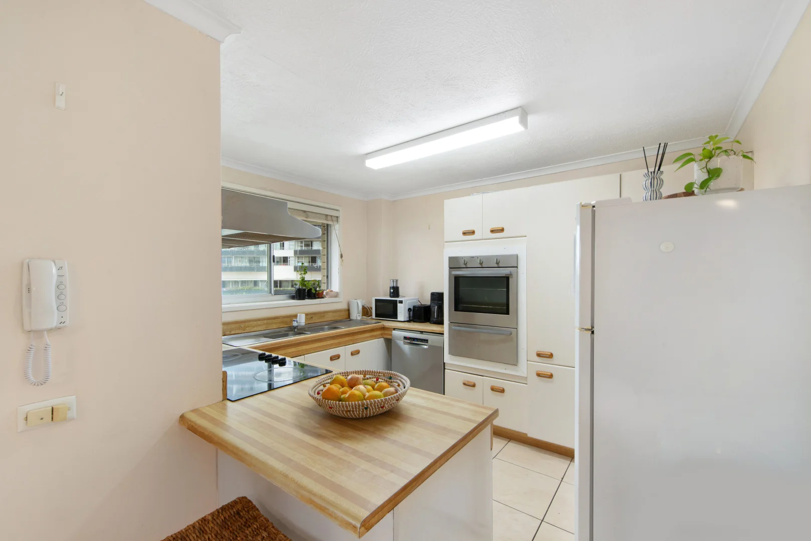 Additional image 9 of 10/192 Ferny Avenue, Surfers Paradise QLD 4217