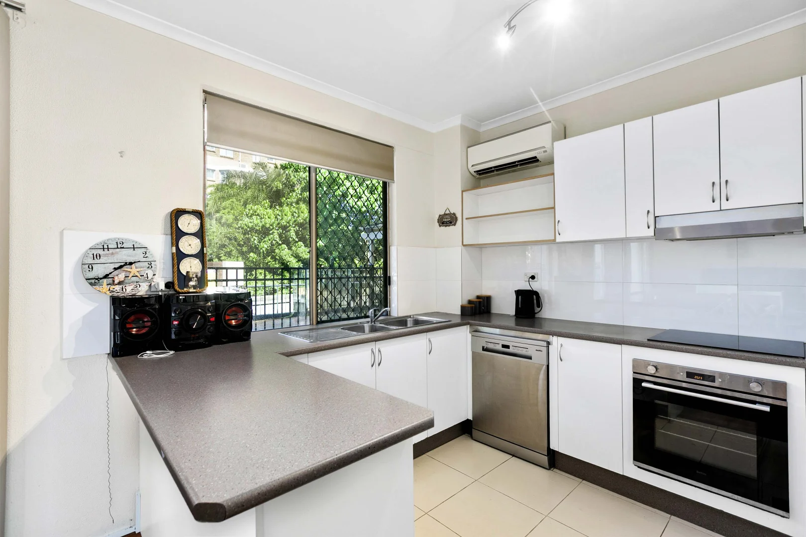 Additional image 2 of 7/383 Esplanade, Torquay QLD 4655