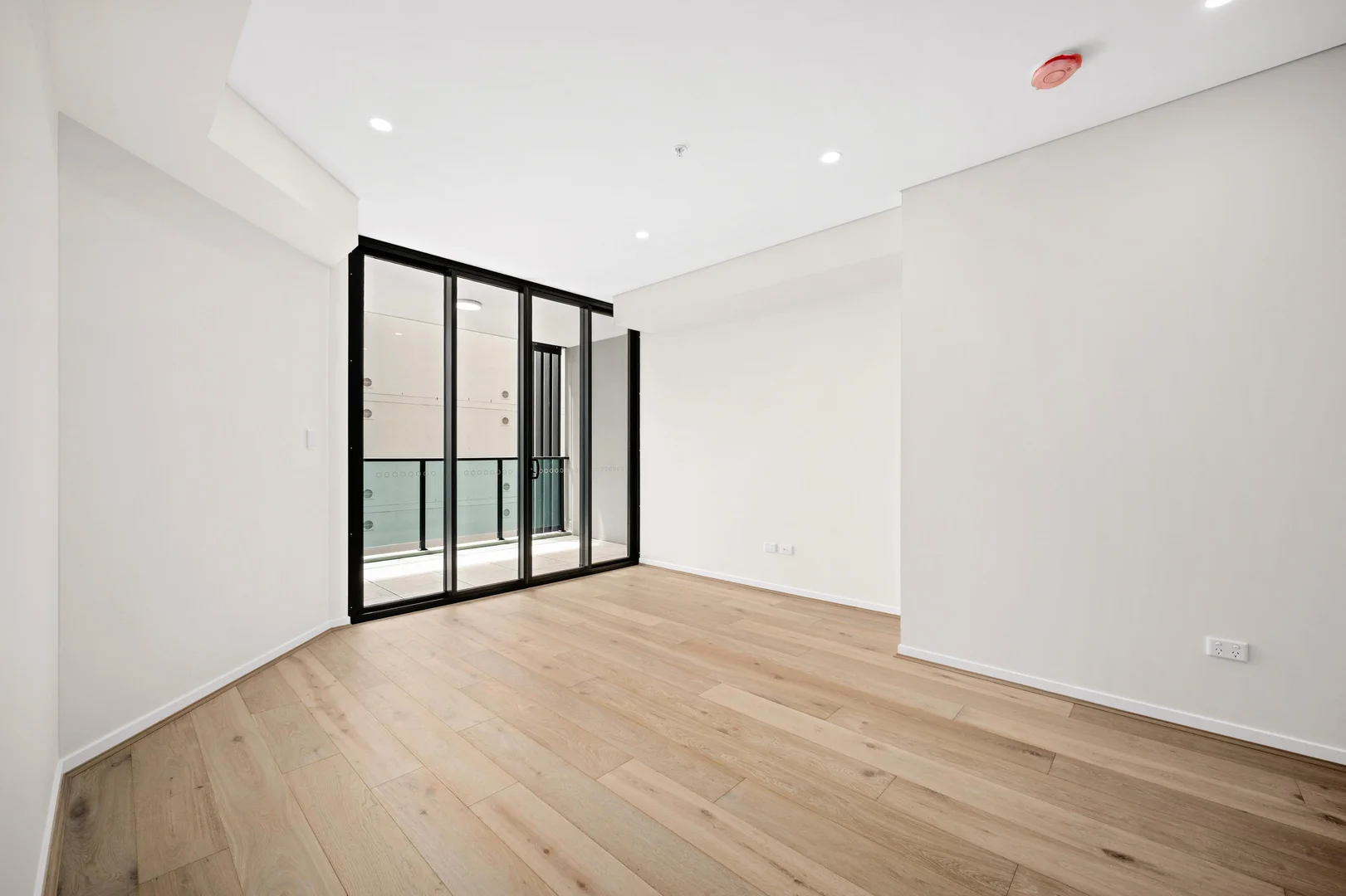 Additional image 6 of 509b/8 Oaks Avenue, Dee Why NSW 2099