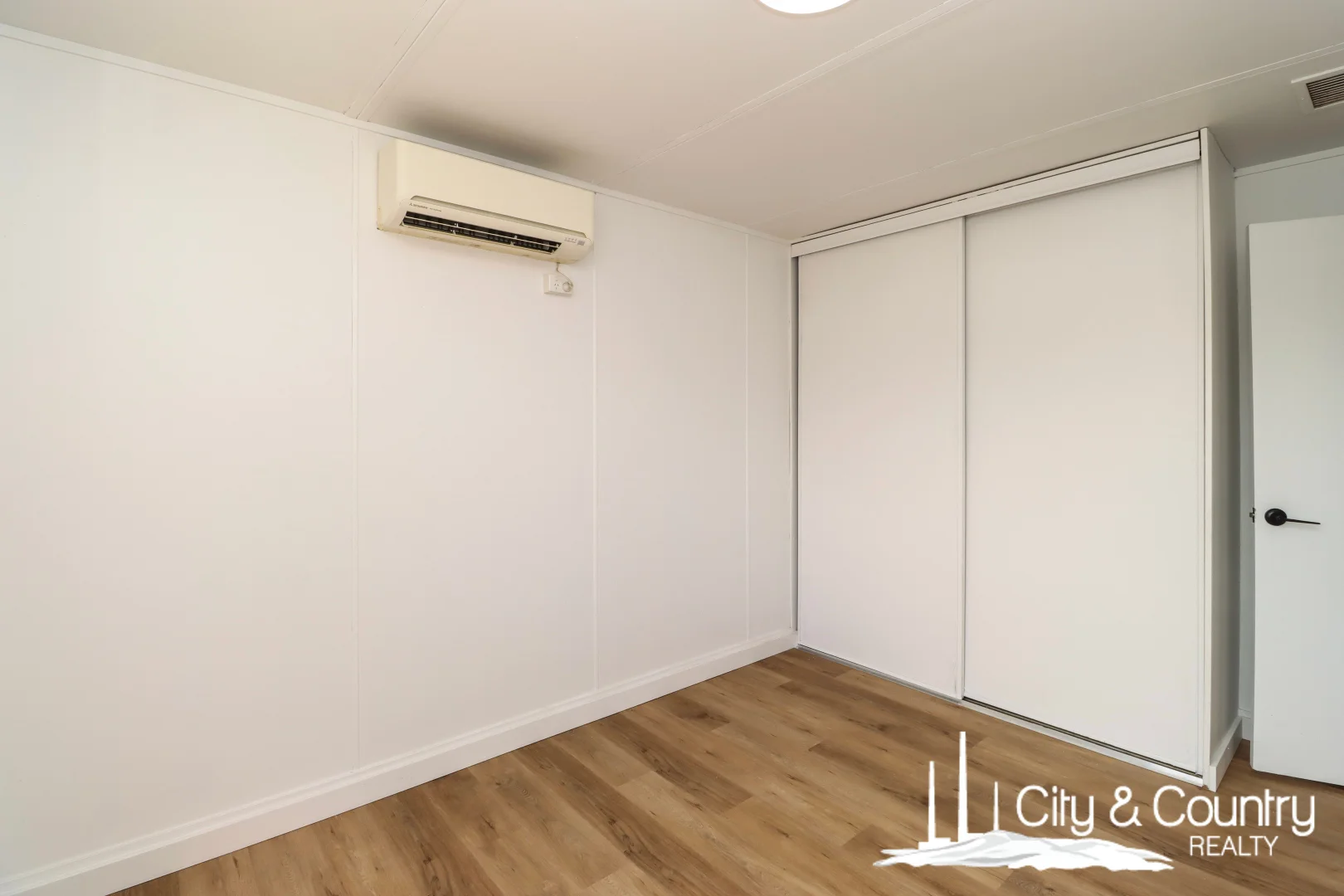 Additional image 10 of Unit 1-4/76 Buckley Avenue, Mount Isa QLD 4825