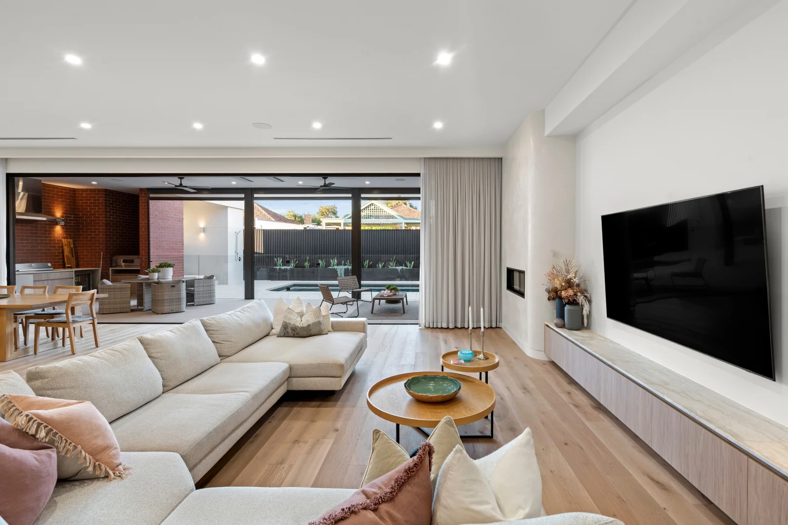 Additional image 3 of 42 Shaw Street, Niddrie VIC 3042