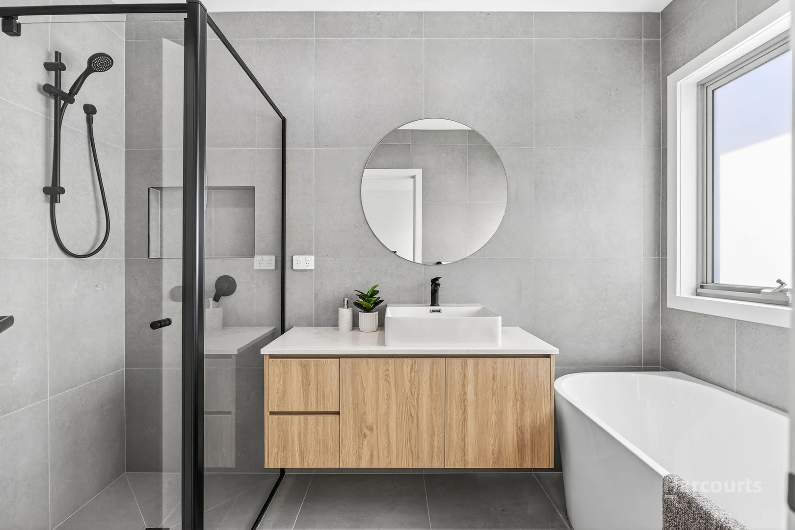 Additional image 9 of 47 Reigate Road, Highton VIC 3216