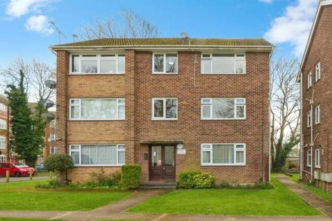 Barnfield Court, Southampton SO19