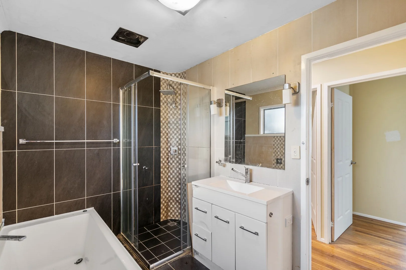 Additional image 16 of 52 Finlay, Slacks Creek QLD 4127